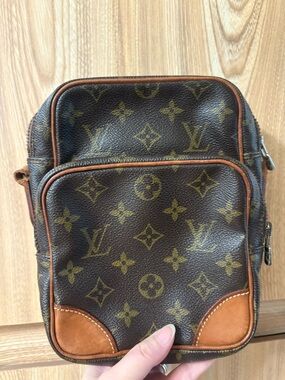 Auth Louis Vuitton Amazon bag vintage No strap Firm Price